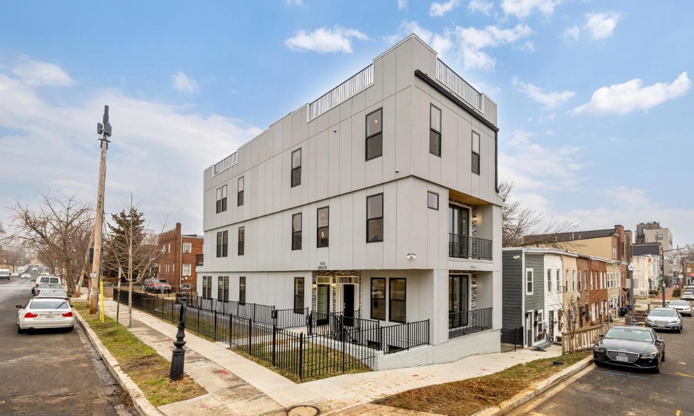 Residential investment property in Vienna Virginia